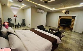 Golden Sand Hotel Rahim Yar Khan