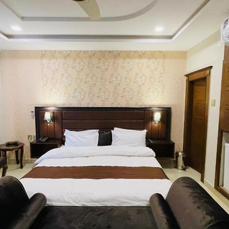 Golden Sand Hotel Rahim Yar Khan Exterior photo