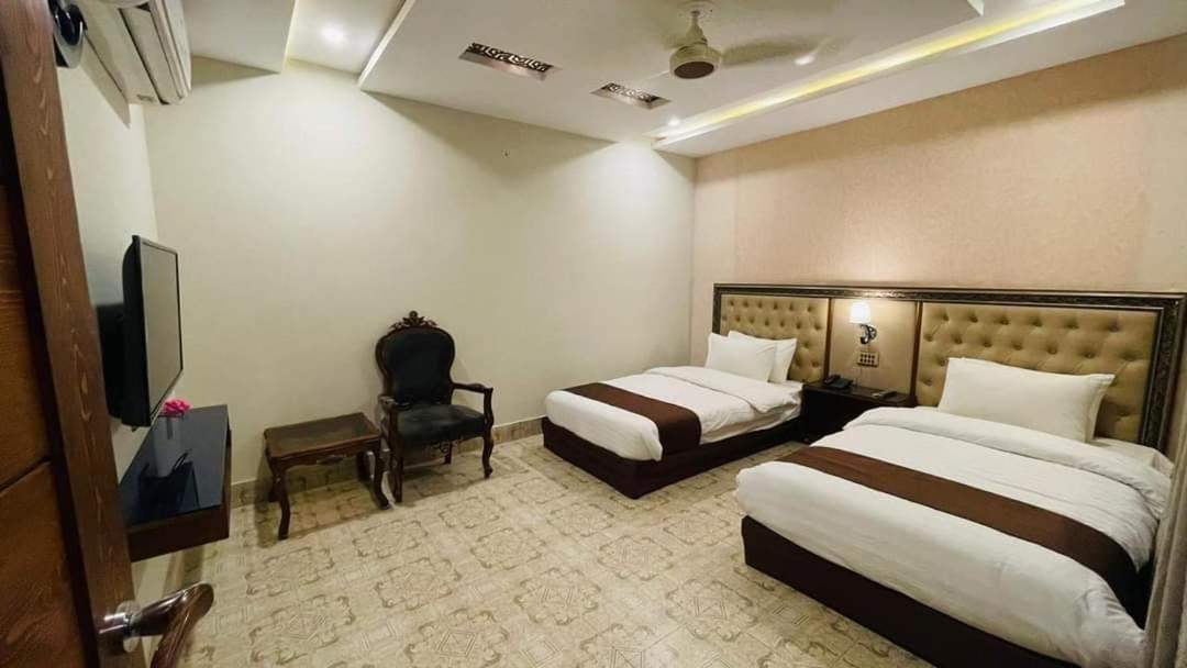 Golden Sand Hotel Rahim Yar Khan Exterior photo