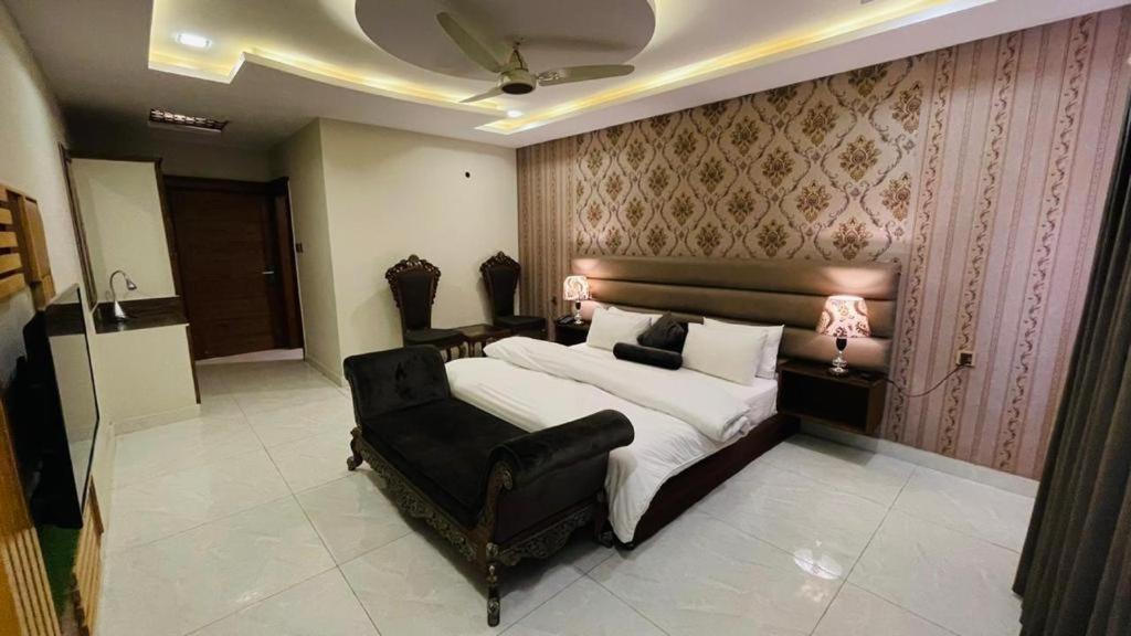Golden Sand Hotel Rahim Yar Khan Exterior photo